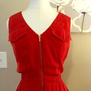 Silk elastic band tunic.